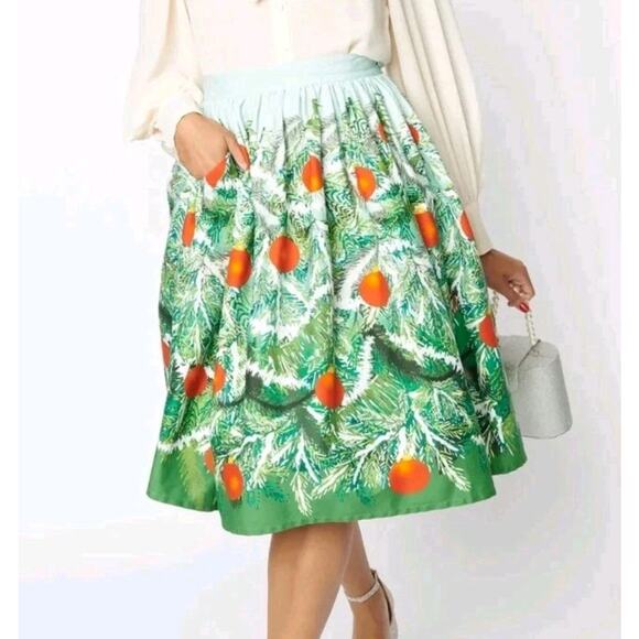 Unique Vintage Christmas Ornaments Circle Swing Skirt Pockets Red Green Bells M - Picture 3 of 11